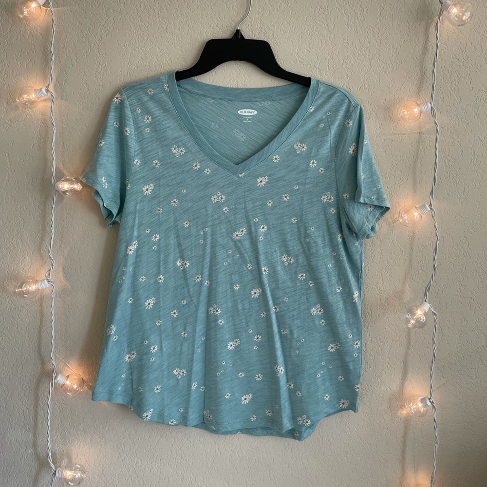 Daisy tee